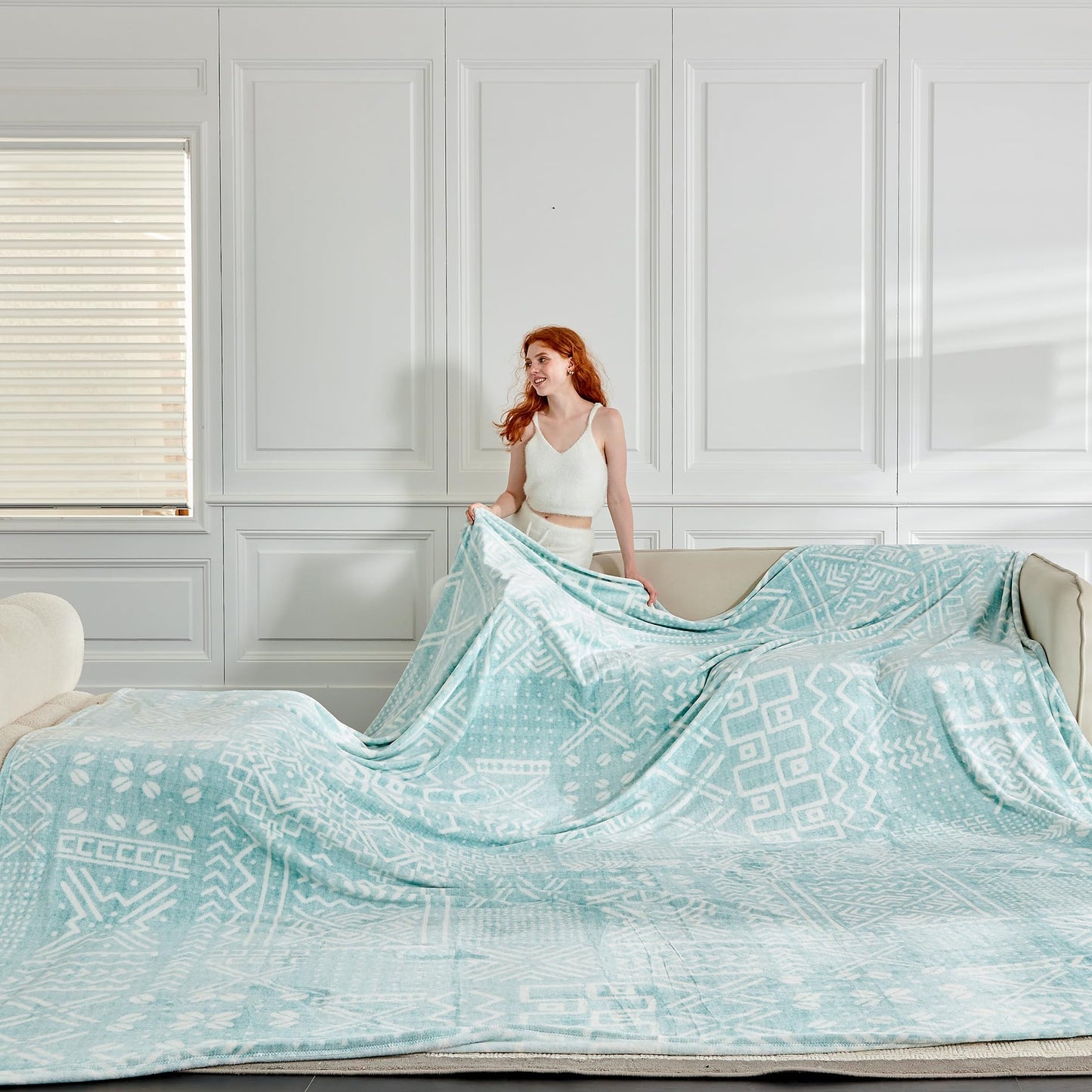 Serenhom Soft Cozy 120x120 Inches Seamless Oversized King Fleece Blanket, Giant 10'x10' California King Blanket Extra-Large Flannel Blankets for Bed, Sofa, Couch, Travel, Symbol Light Blue