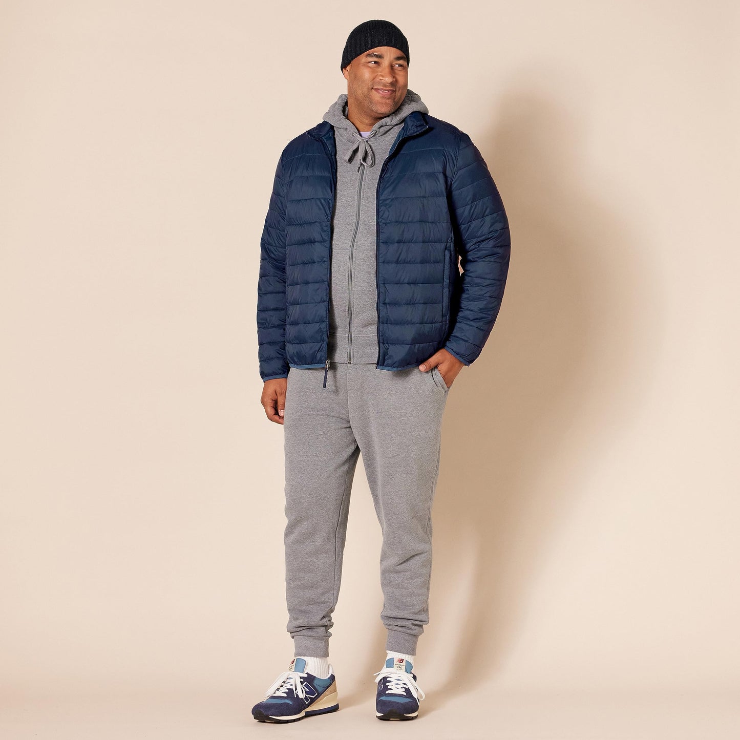 Amazon Essentials Men's Packable Lightweight Water-Resistant Puffer Jacket (Available in Big & Tall), Navy, 5X-Large Big Tall