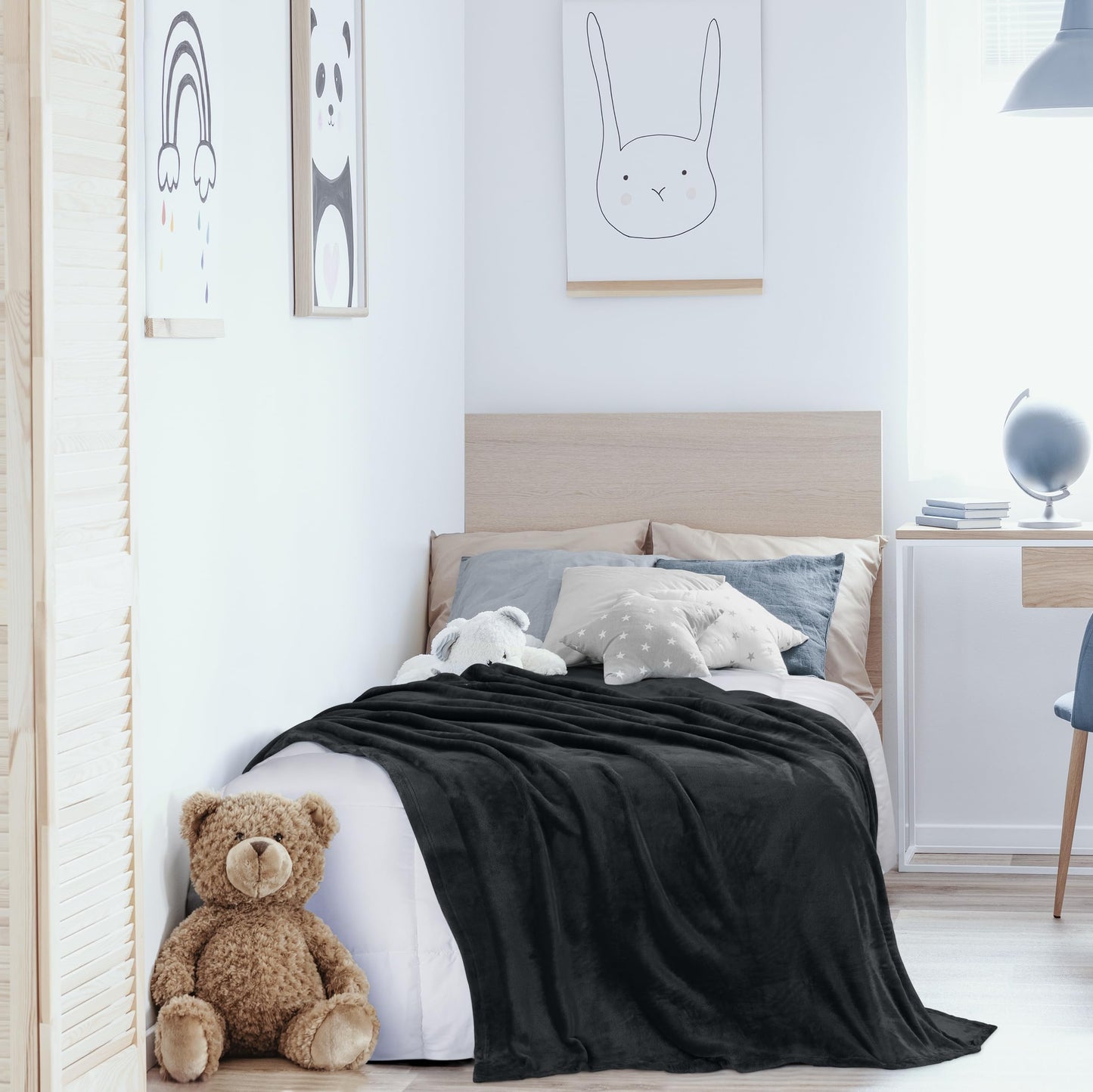 Utopia Bedding Fleece Blanket Twin XL Size Black 300GSM Luxury Anti-Static Fuzzy Soft Microfiber Dorm Bed Blanket (90x76 Inch)