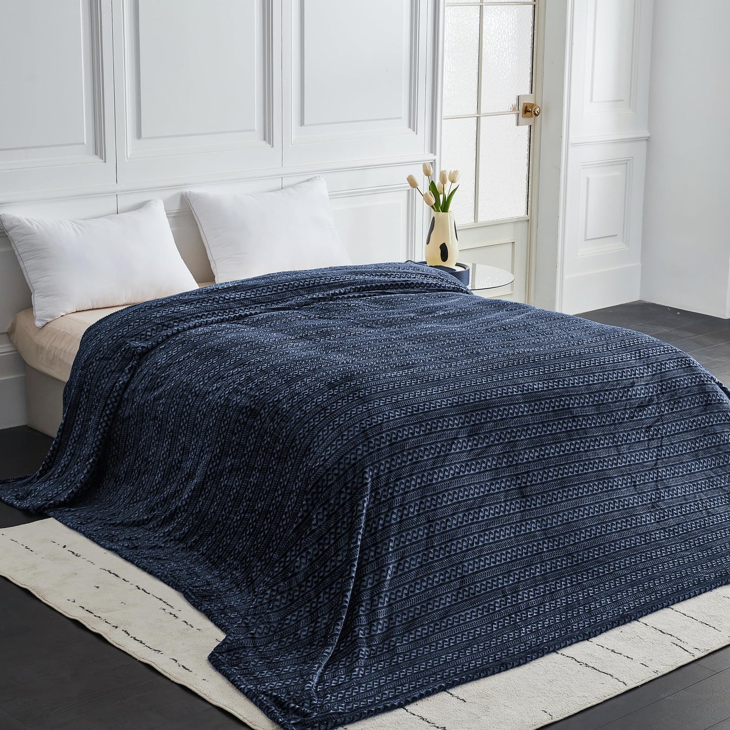 Serenhom Soft Cozy 120x120 Inches Seamless Oversized King Fleece Blanket, 3D Jacquard Decorative Giant 10'x10' California King Blanket Extra Large for Bed, Sofa, Couch, Travel, Navy Blue Chain