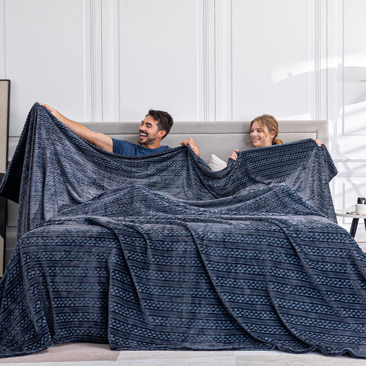 Serenhom Soft Cozy 120x120 Inches Seamless Oversized King Fleece Blanket, 3D Jacquard Decorative Giant 10'x10' California King Blanket Extra Large for Bed, Sofa, Couch, Travel, Navy Blue Chain