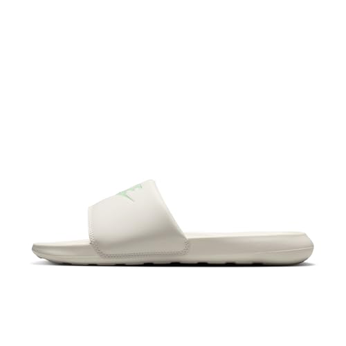 Sail/Barely Green