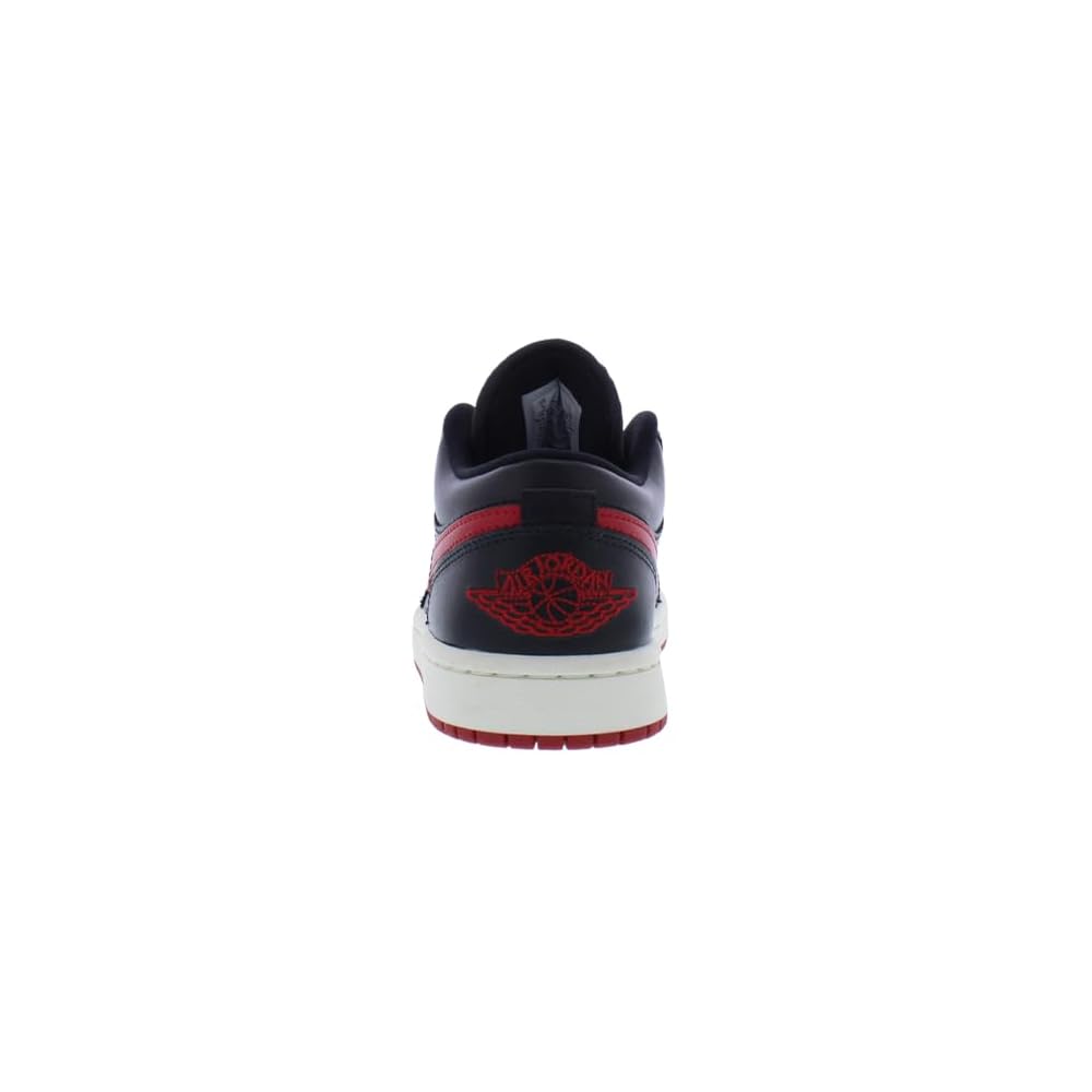 Black Gym Red Sail