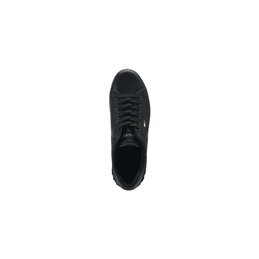 Black/Black 001