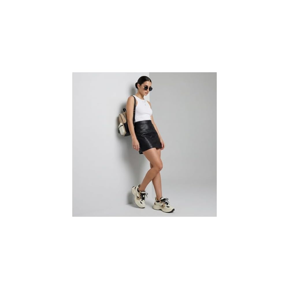Beige/Black