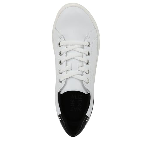 White/Black Stud