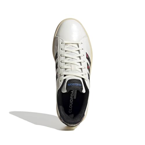 Off White/Black/Warm Vanilla