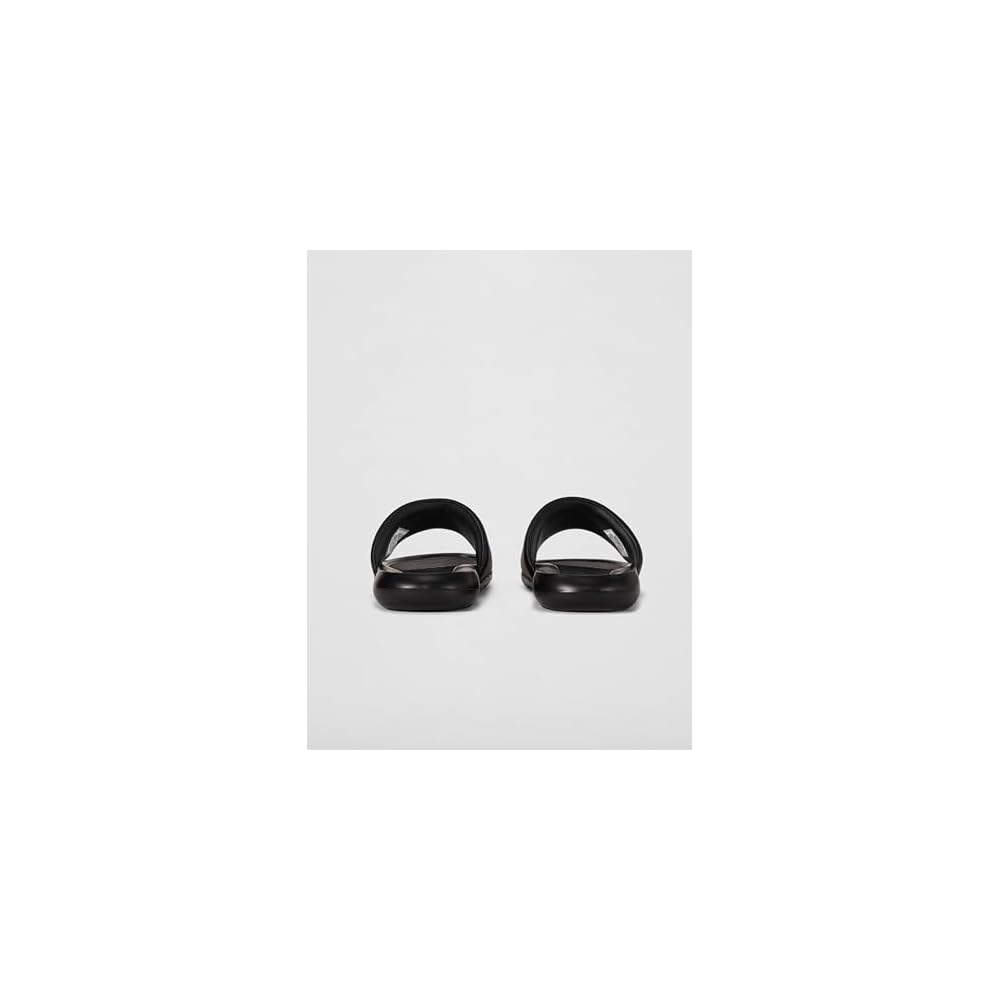 Black/Black/Black