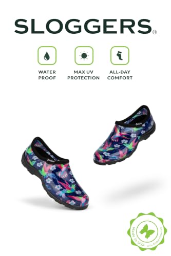 Chicken Print Barn Red