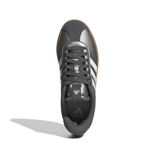 Iron Metallic/White/Grey