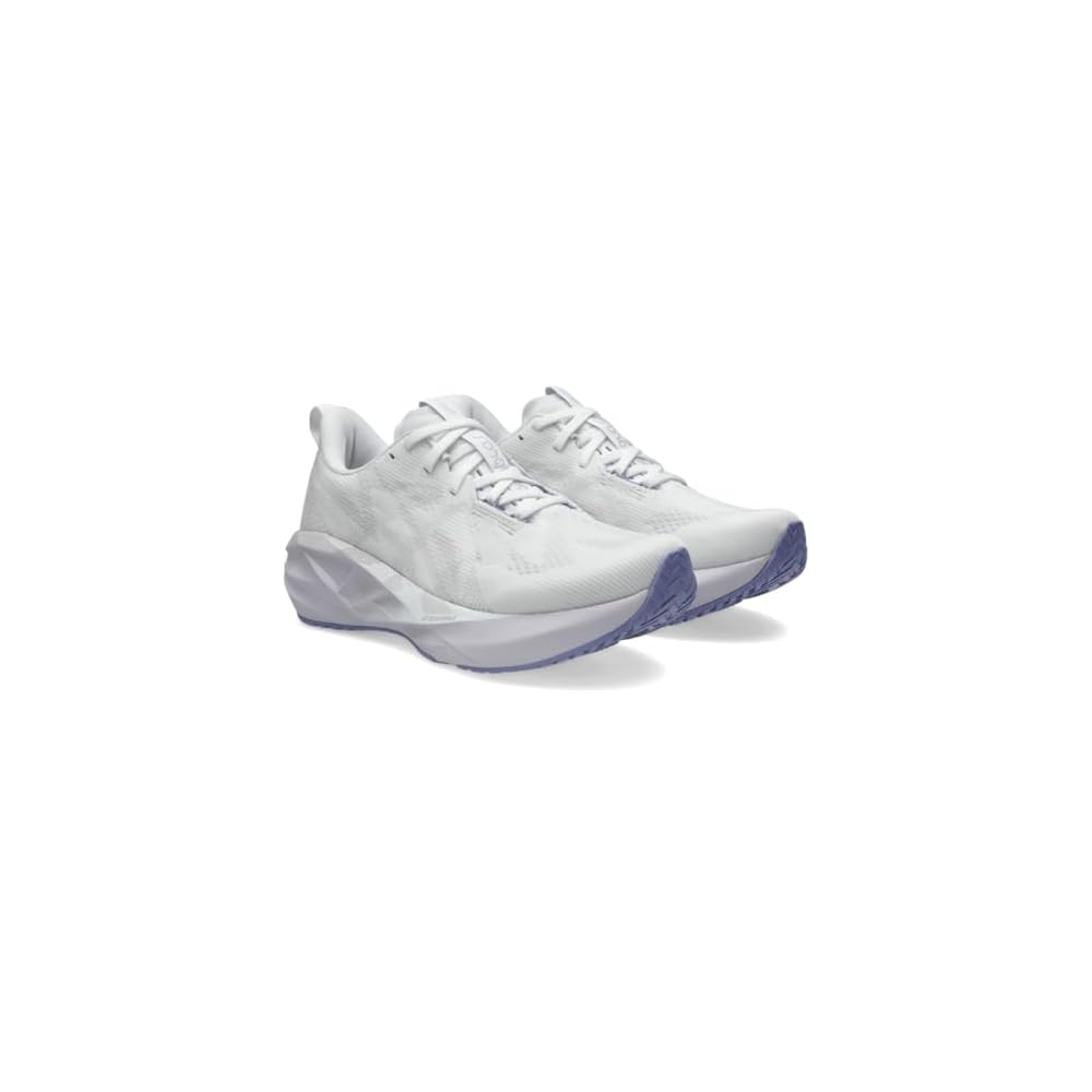 White/Lilac Hint