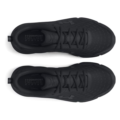 (002) Black/Black/Black
