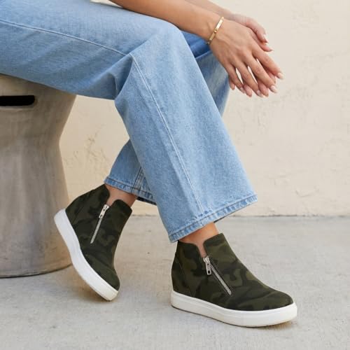 Camo Canvas