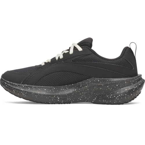 (004) Black/Winter White/Metallic Black