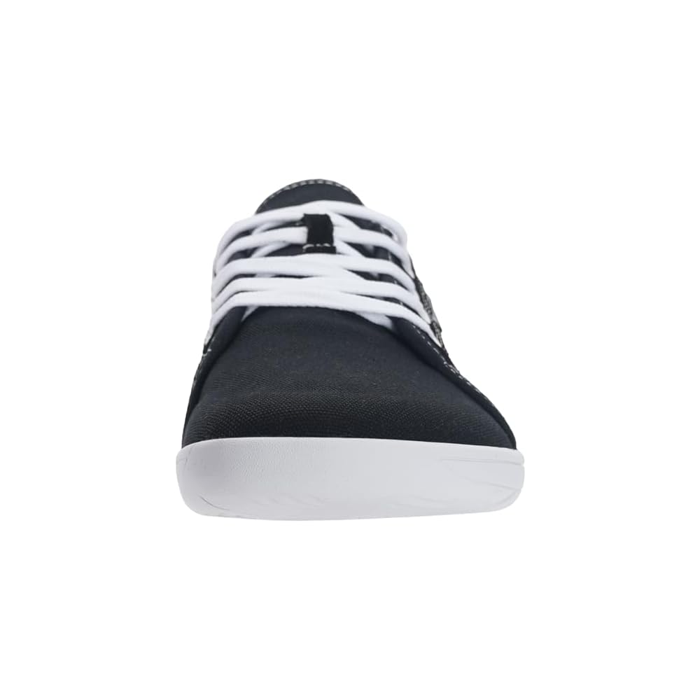 W81 V2 | Black White (Canvas)