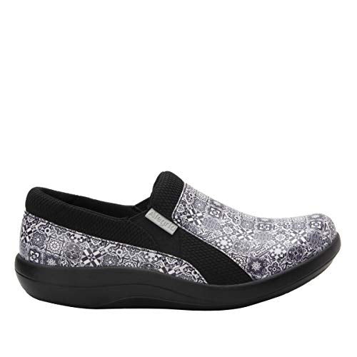 Aztec Tile Black