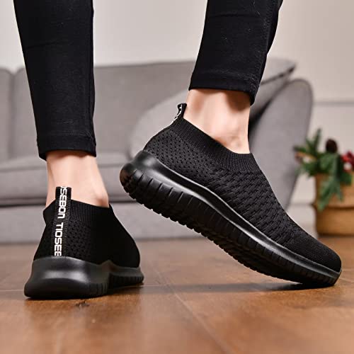06703 All Black
