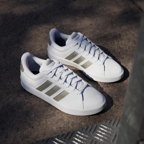 White/Cyber Metallic/White