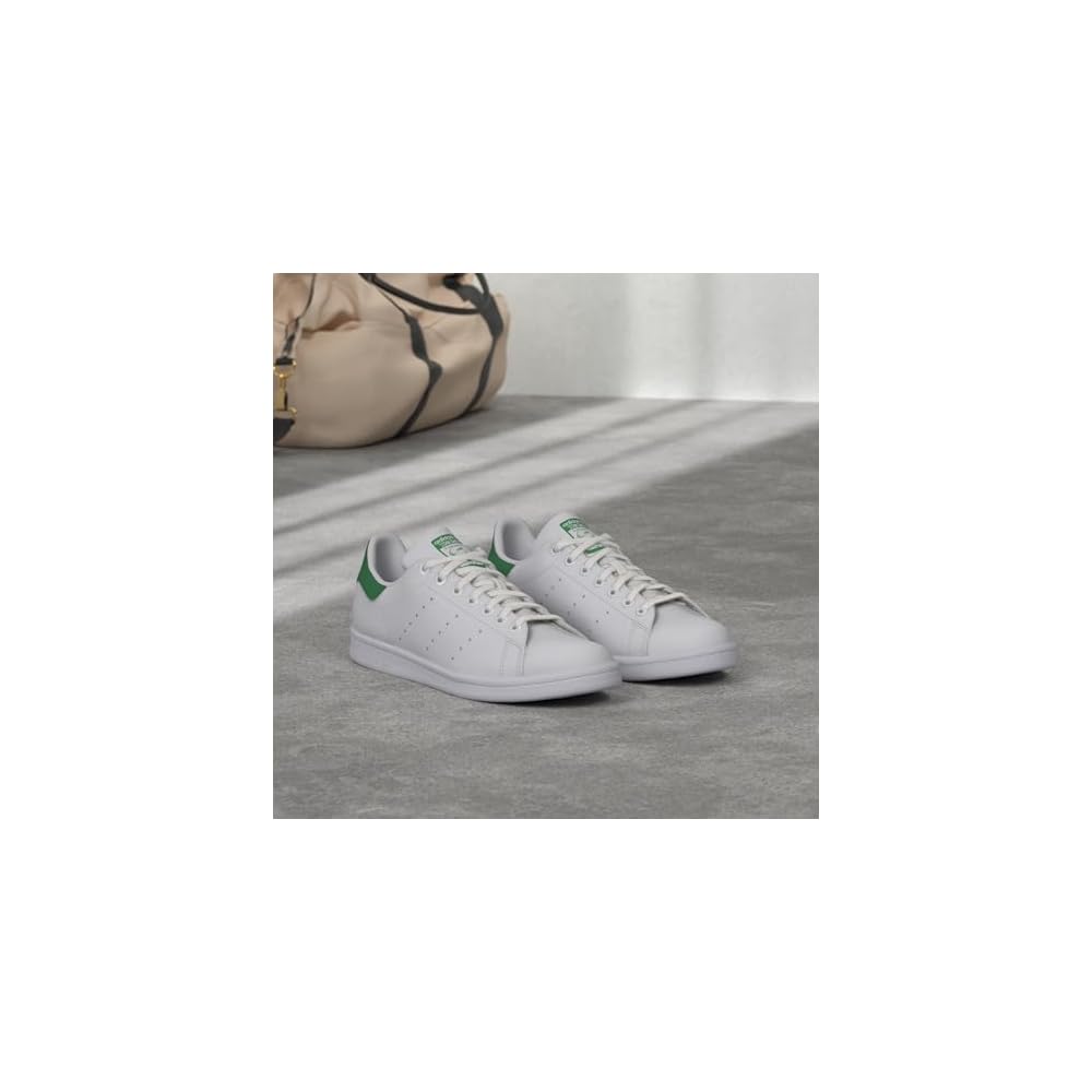 Cloud White/Core White/Green