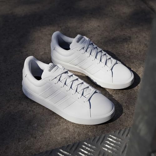 White/White/Iron Metallic