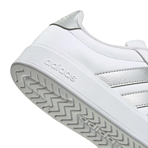 White/Silver Metallic/White