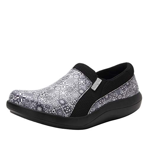 Aztec Tile Black