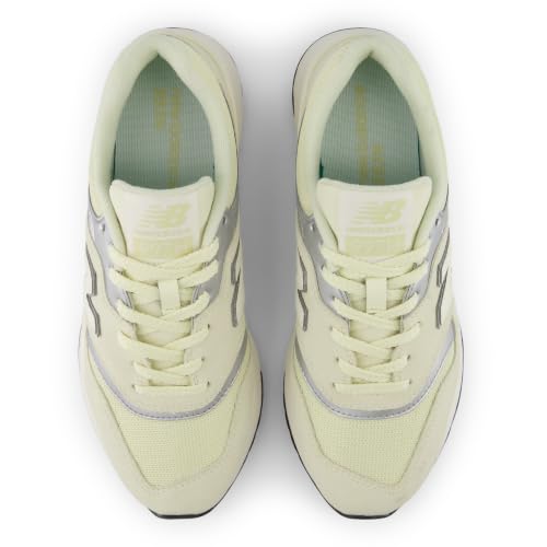 Pistachio Butter/Silver Metallic