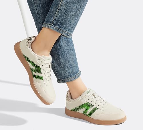 Beige/Green Snake