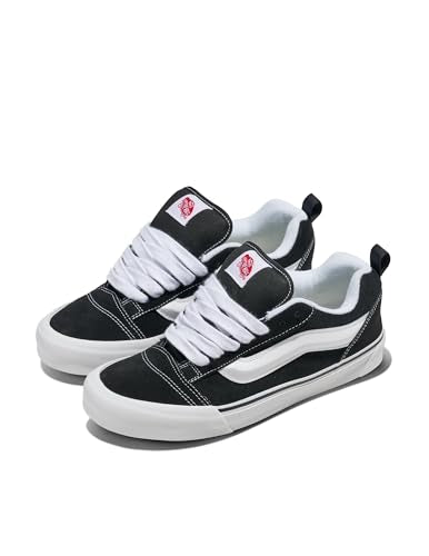 Black/True White