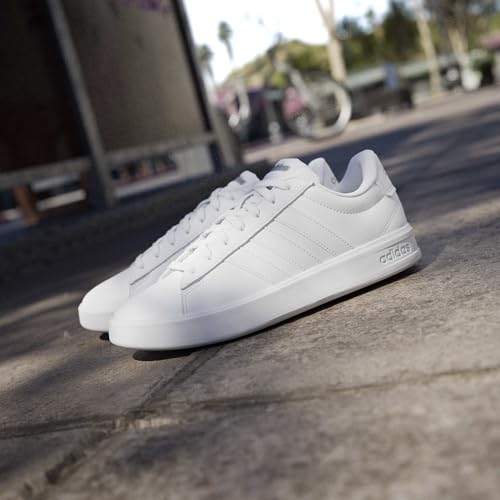 White/White/Iron Metallic