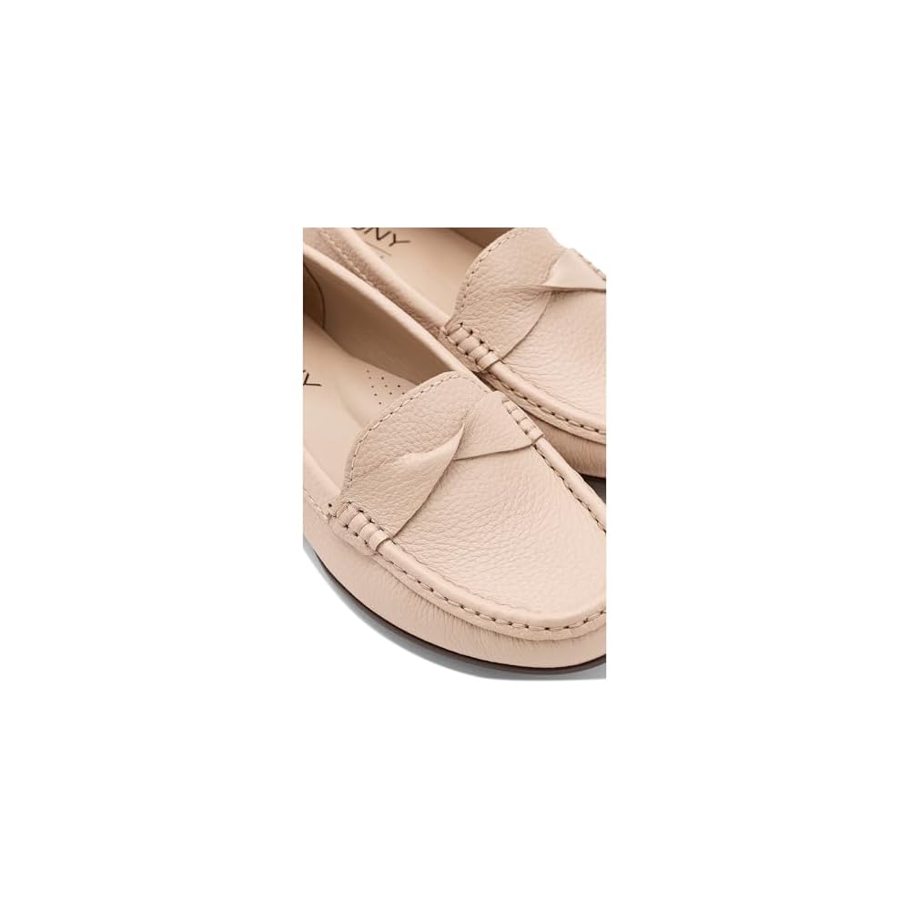 Nude Tumbled
