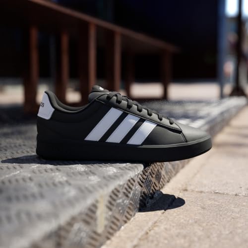 Black/White/Black