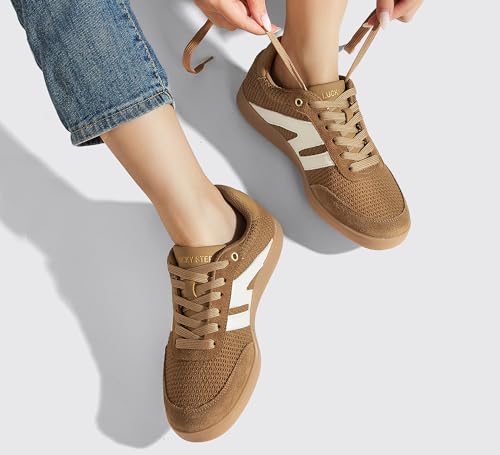 Brown/White W