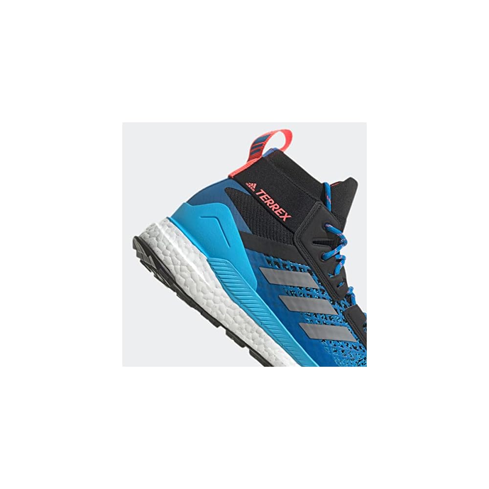 Core Black/Grey Three/Blue Rush