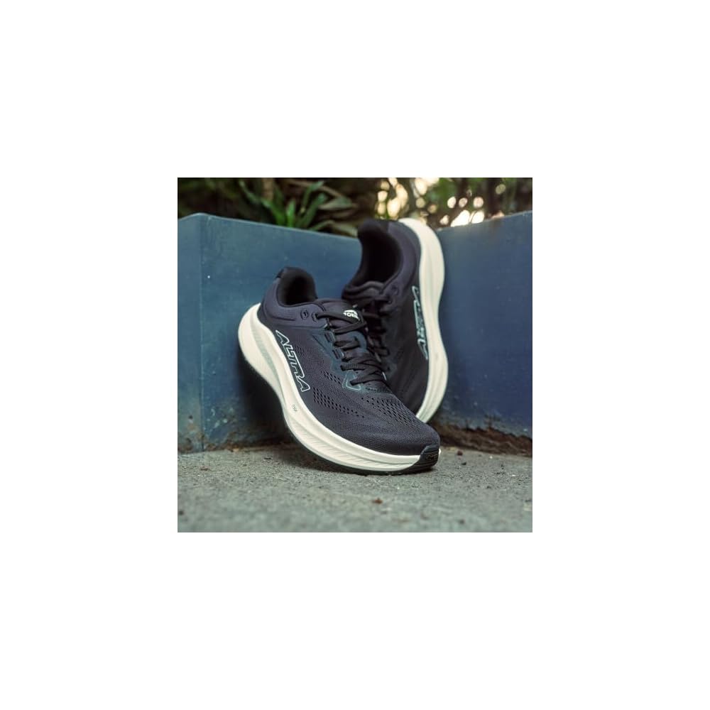 Black/White/Black