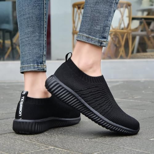 06701 Black/Black