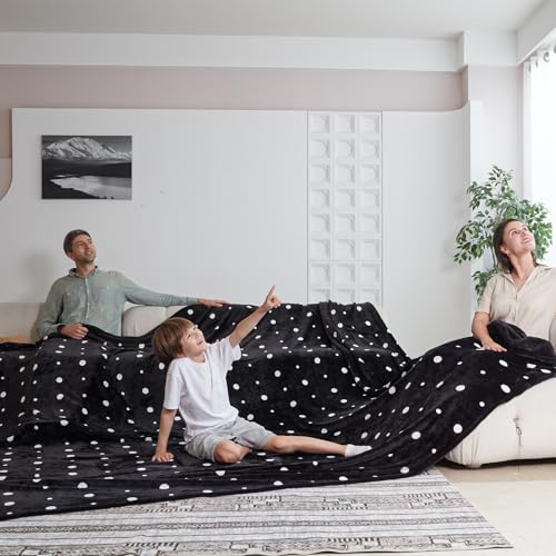 Black/White Dots