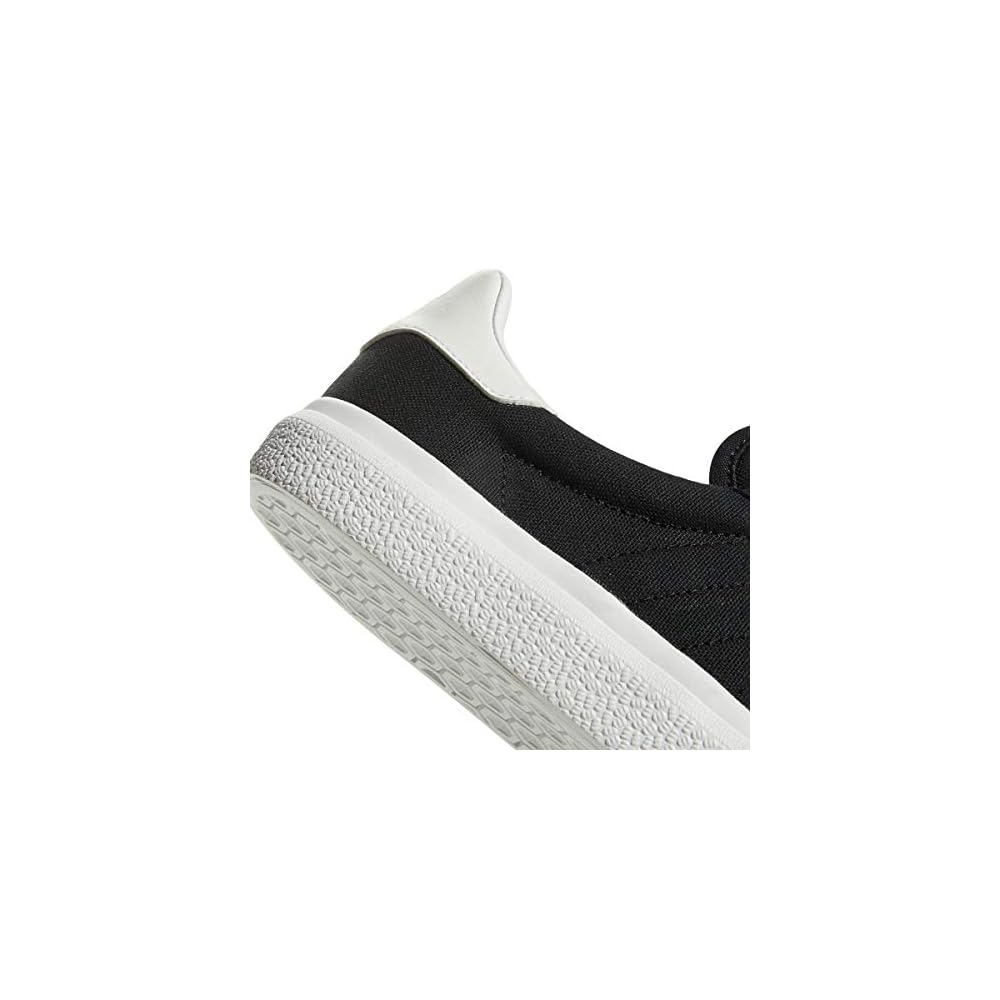 Black/Black/White