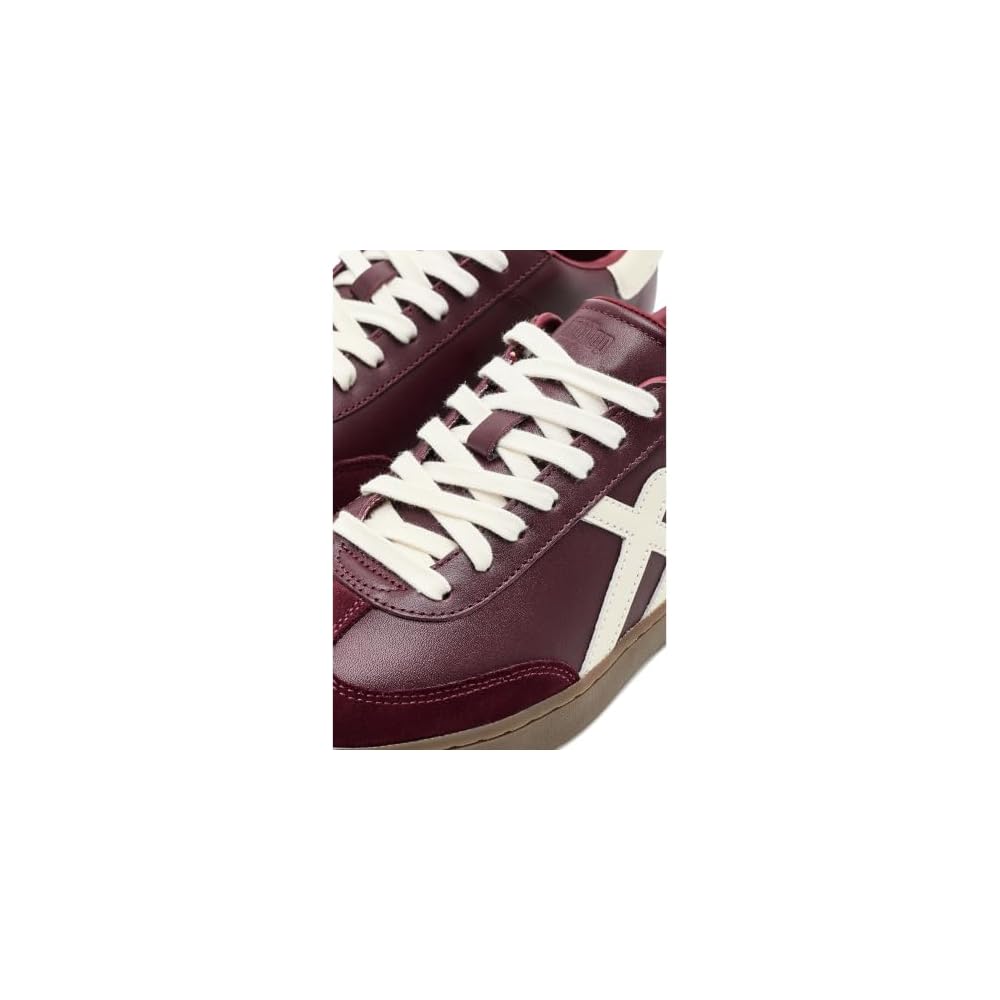 Dark Merlot/Urban White