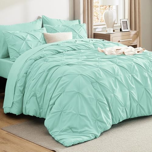 28 - Mint Green