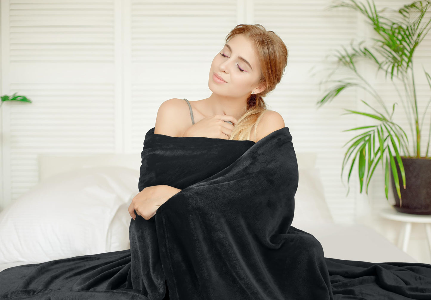 Utopia Bedding Fleece Blanket Twin XL Size Black 300GSM Luxury Anti-Static Fuzzy Soft Microfiber Dorm Bed Blanket (90x76 Inch)