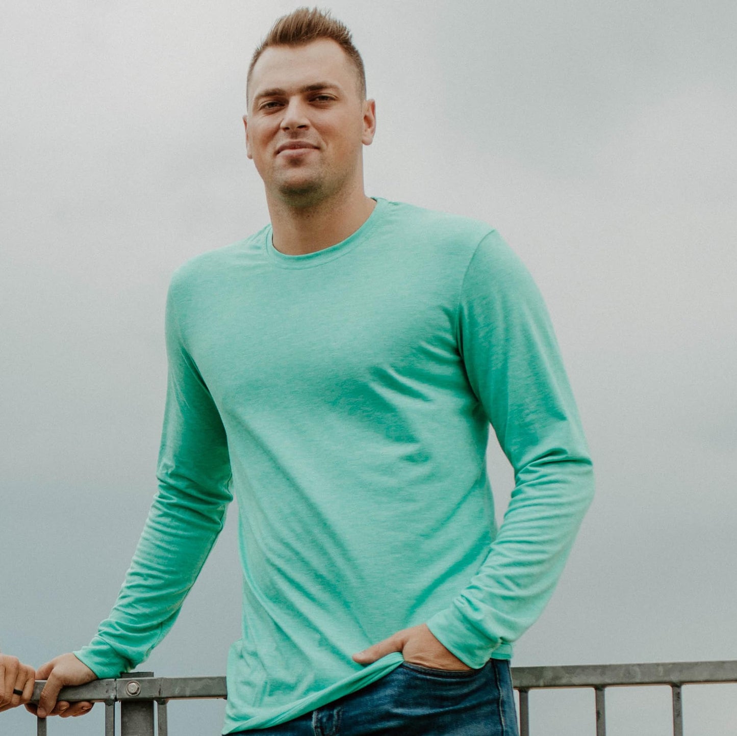 Men's Tall Slim-Fit Long Sleeve Crewneck T-Shirt, Super Soft Poly Blend Long Tee (Tall, Small, Black)