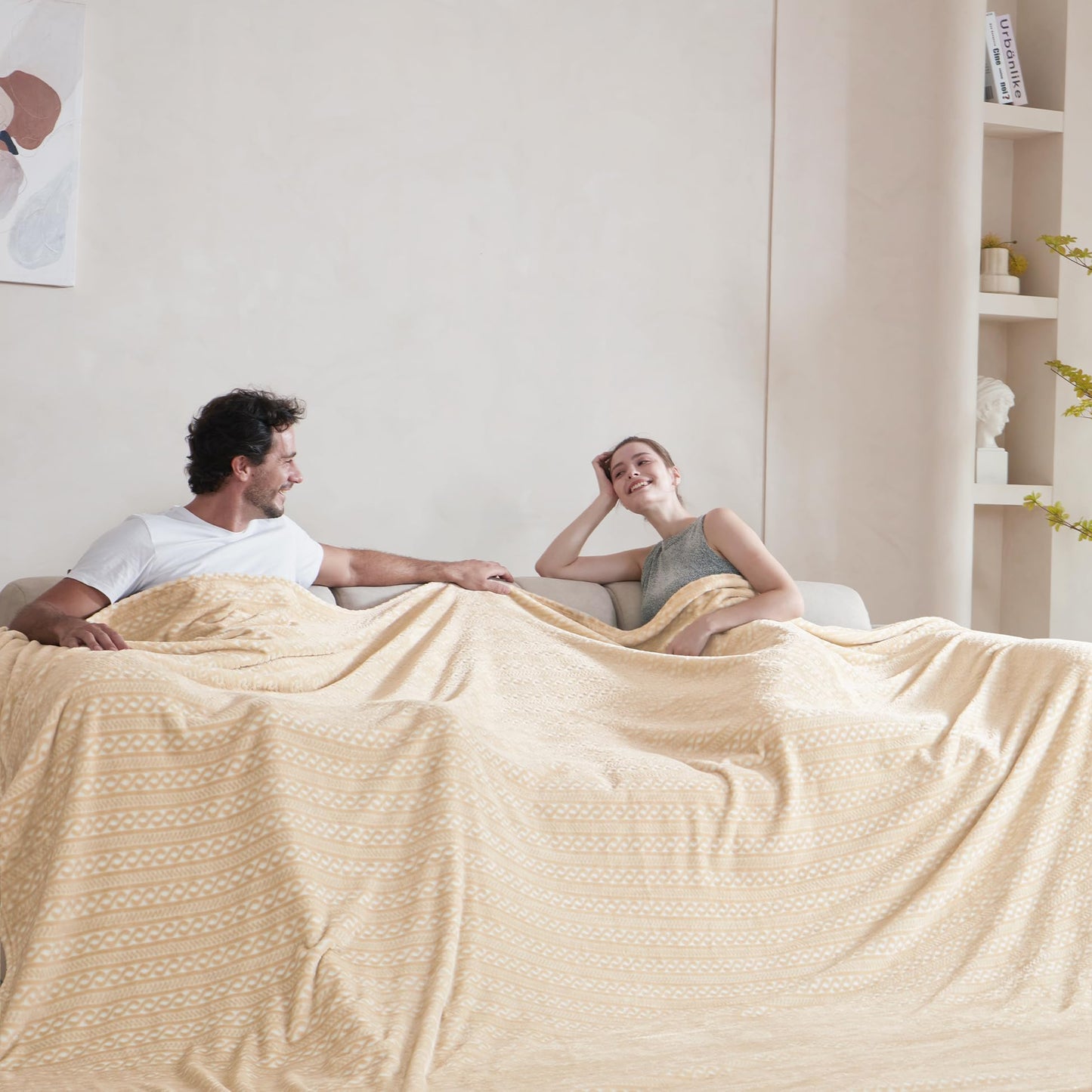 Serenhom Extra Large Soft Cozy 120x120 Inches Seamless Oversized King Fleece Blanket - Huge 3D Jacquard Decorative 10'x10' California King Blanket for Bed, Sofa, Couch, Travel, Khaki Chain