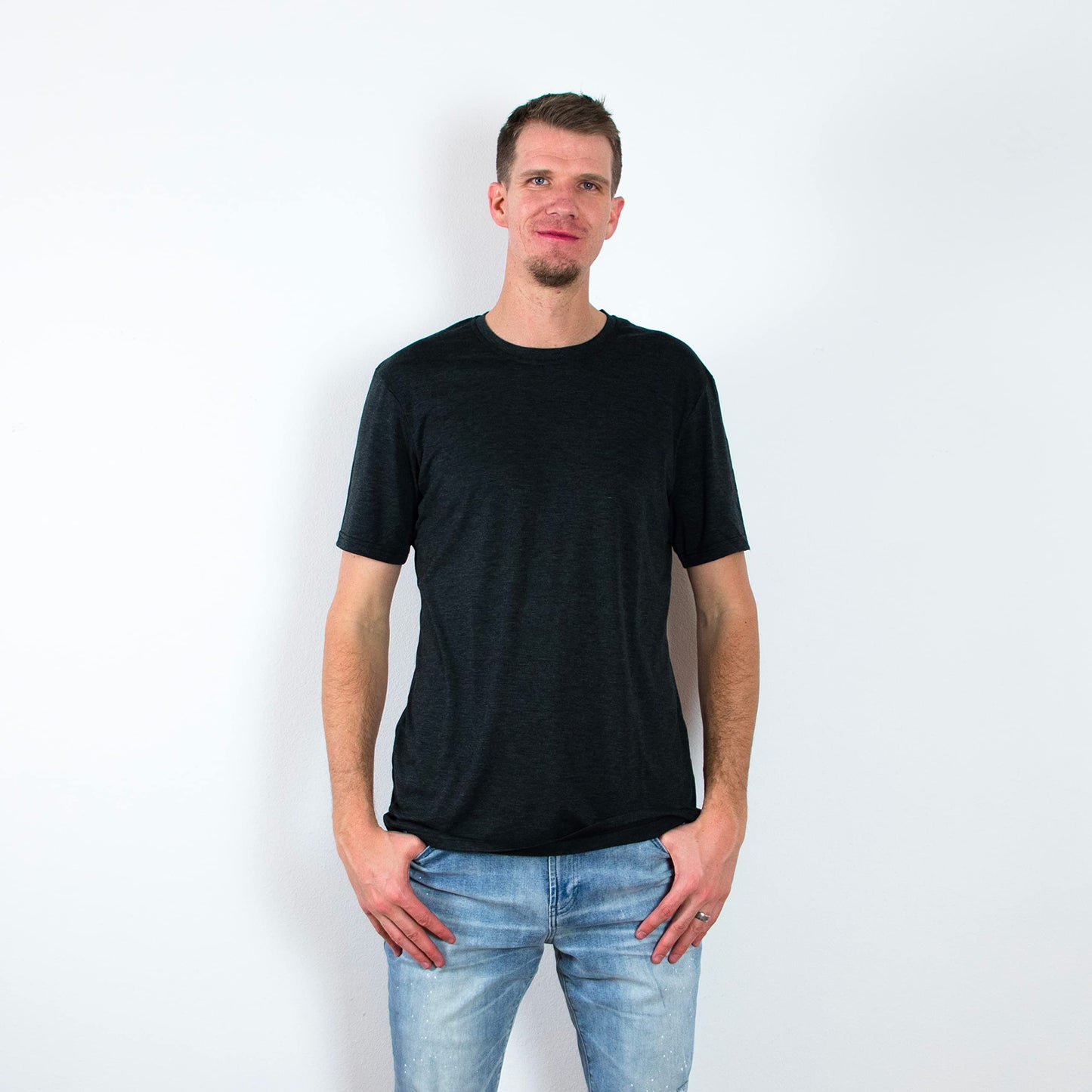 TallSlim Men's Tall Slim-Fit Short Sleeve Crewneck T-Shirt - Extra Long, Slim Fit, Preshrunk Easy Care, Red, Small