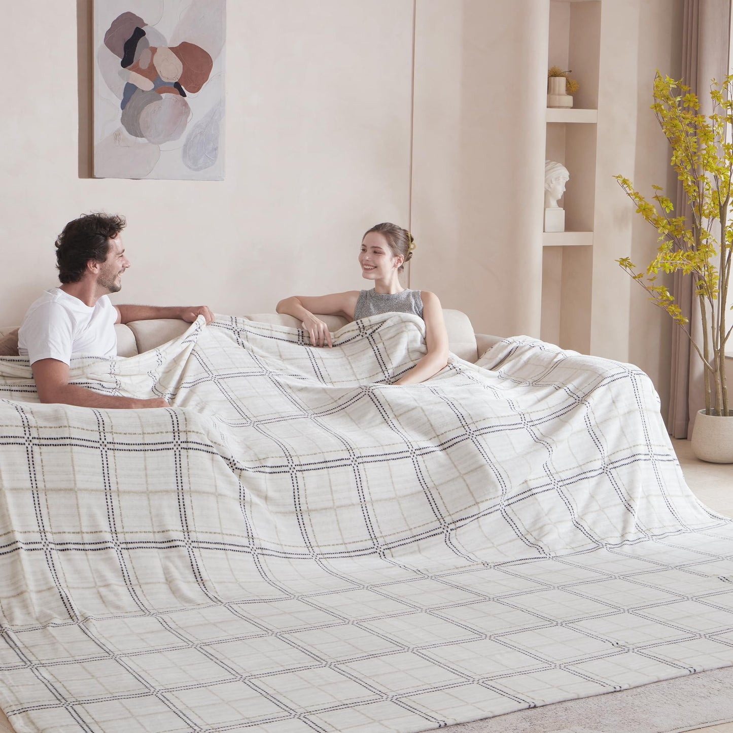 Serenhom Soft Cozy 120x120 Inches Seamless Oversized King Fleece Blanket, Line Pattern Giant Huge, Extra Large 10'x10' California King Blanket for Sofa, Family, Travel, Line Ivory Grey