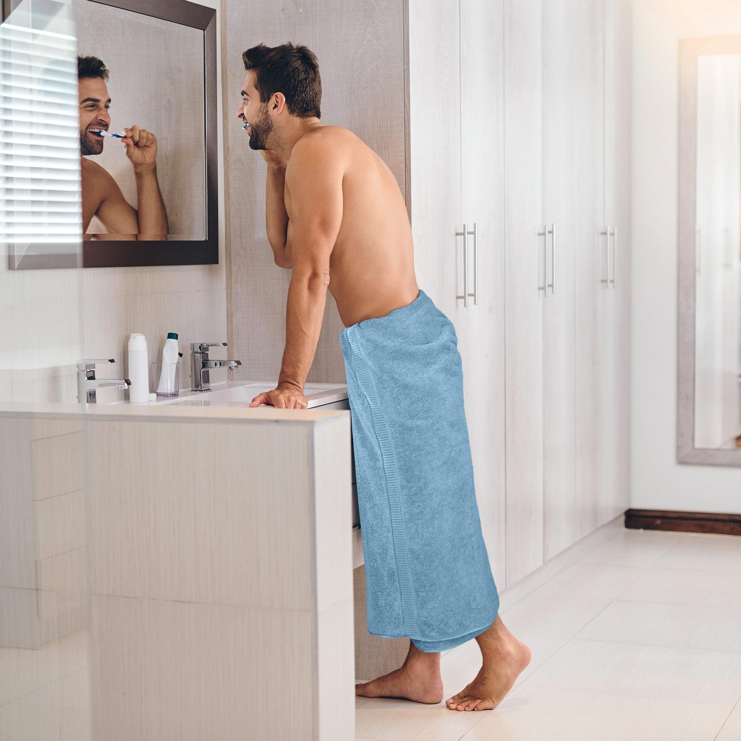 Utopia Towels Luxurious Jumbo Bath Sheet 2 Piece, 600 GSM, 35 by 70 Inches, 100% Ring Spun Cotton, Highly Absorbent and Quick Dry Extra Large Bath Towel, Super Soft Towel, Sky Blue