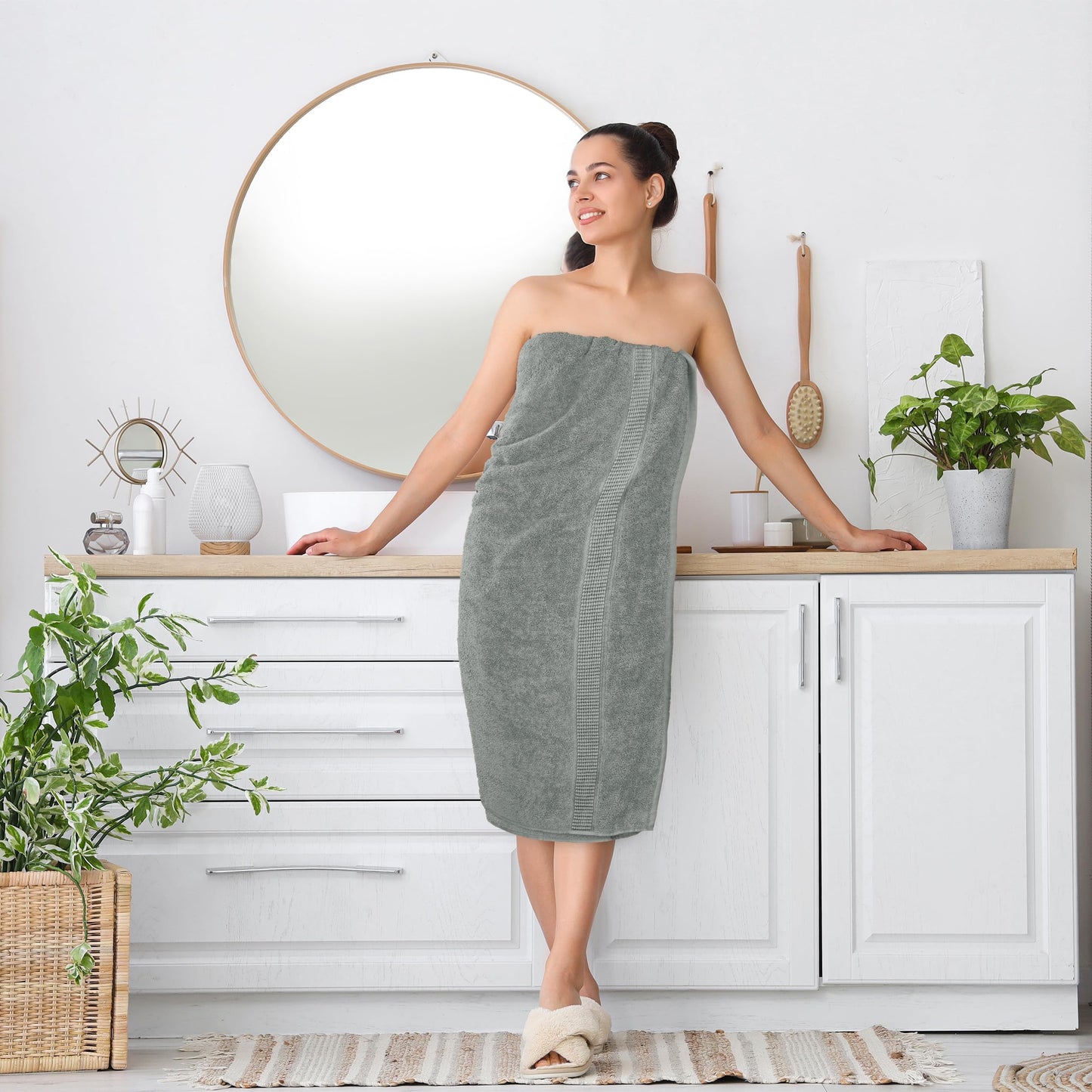 Utopia Towels Luxurious Jumbo Bath Sheet 2 Piece, 600 GSM, 35 by 70 Inches, 100% Ring Spun Cotton, Highly Absorbent and Quick Dry Extra Large Bath Towel, Super Soft Towel, Cool Grey