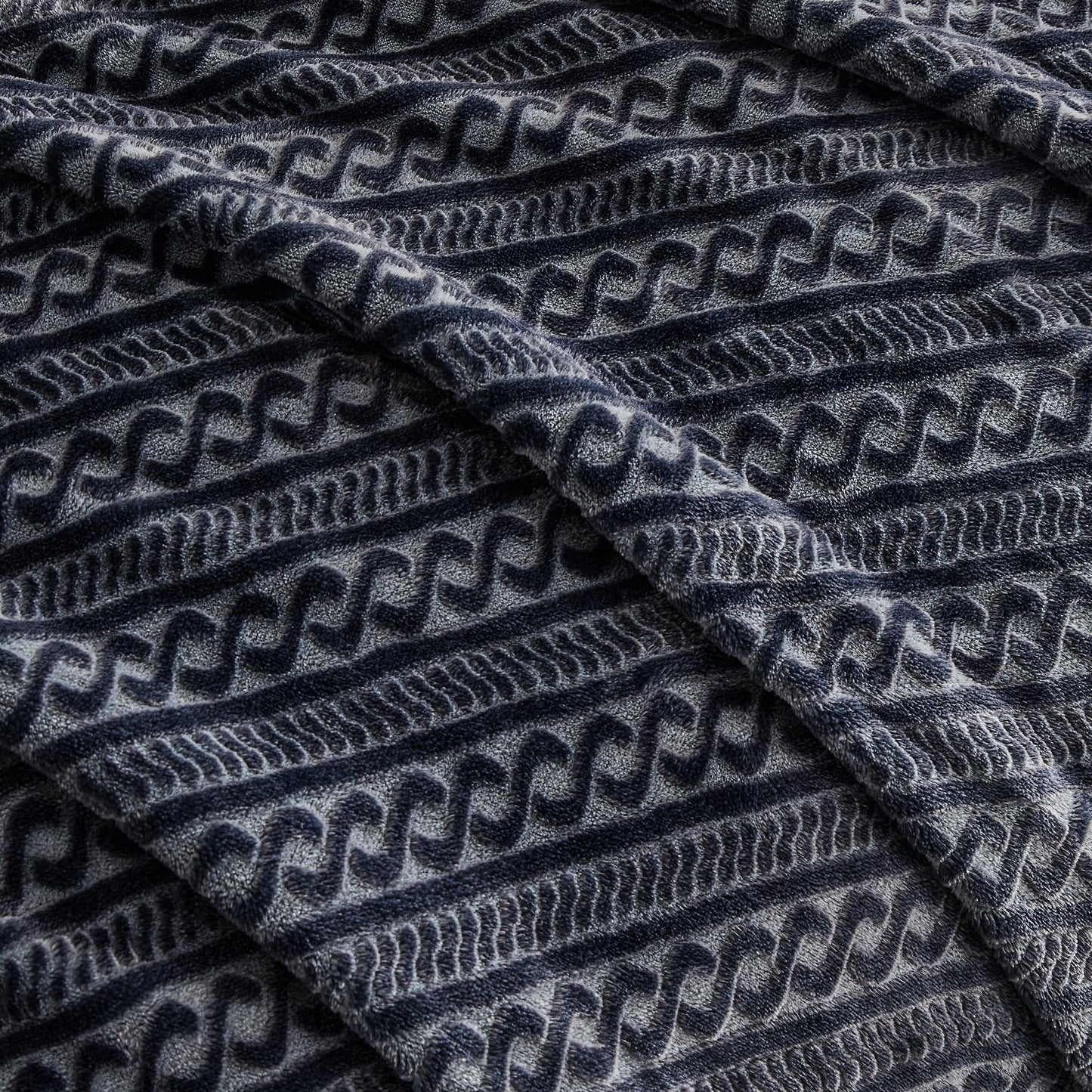 Serenhom Soft Cozy 120x120 Inches Seamless Oversized King Fleece Blanket, 3D Jacquard Decorative Giant 10'x10' California King Blanket Extra Large for Bed, Sofa, Couch, Travel, Dark Grey Chain