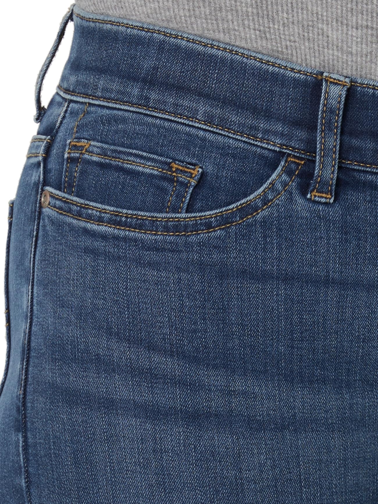 Lee Women's Ultra Lux Comfort with Flex Motion Straight Leg Jean Seattle 6 Long