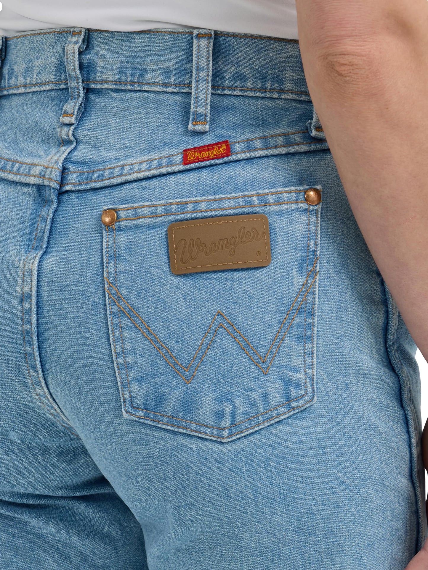 Wrangler Women's Cowboy Cut High Rise Slim Fit Tapered Leg Jean, Antique Wash, 11-34